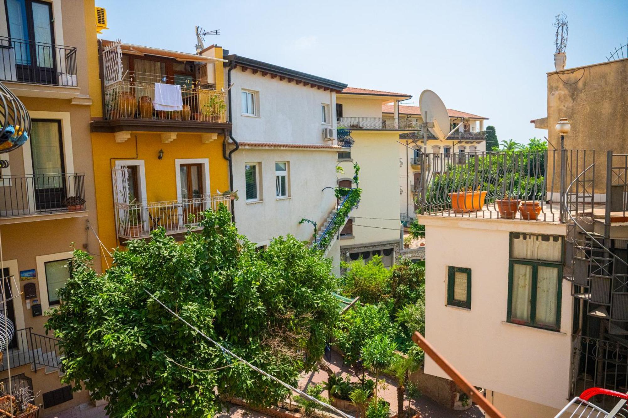 Ottaviano Apartment - Taormina Centro Bagian luar foto